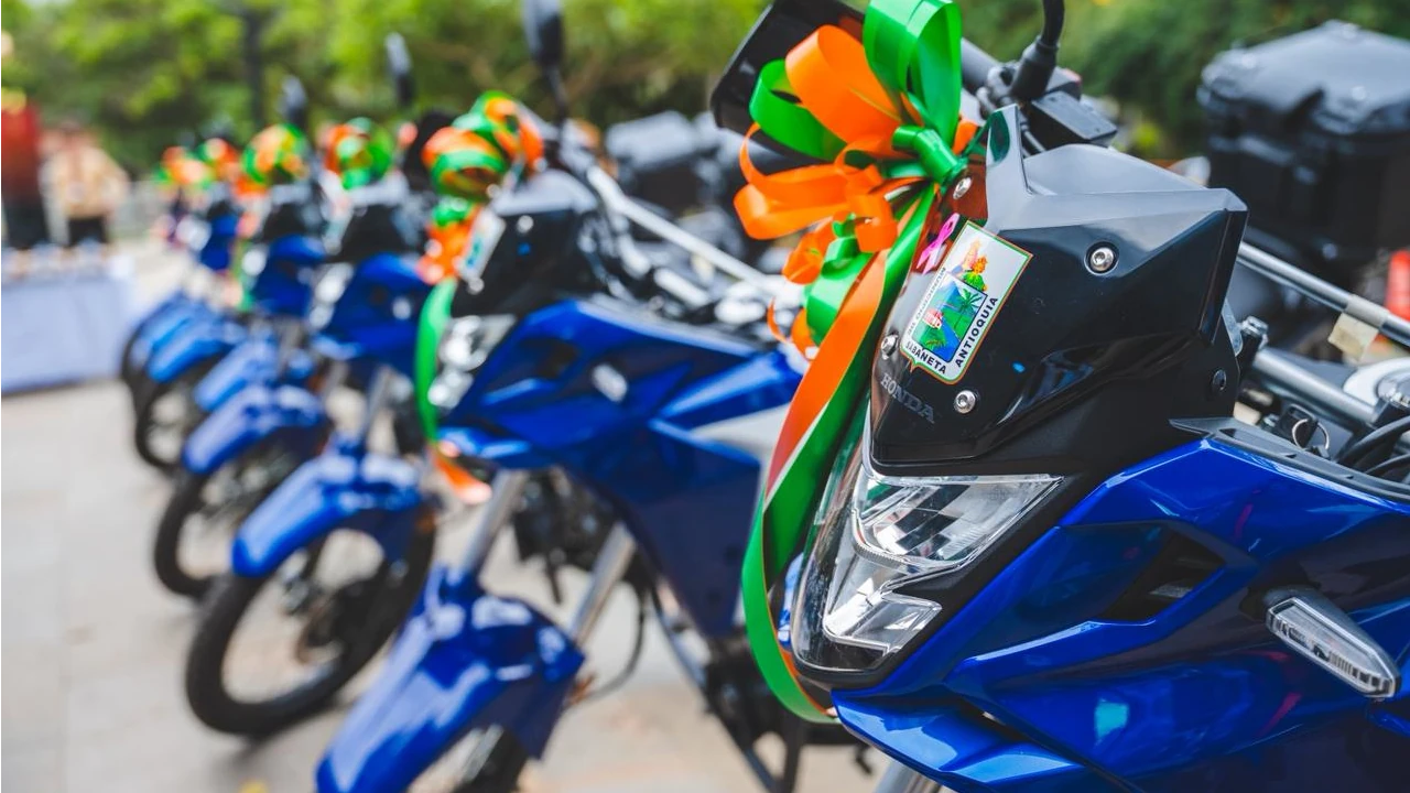 La dotación fue presentada durante la Rendición de Cuentas de Sabaneta e incluye vehículos para agentes de tránsito y el Hospital Venancio Díaz Díaz