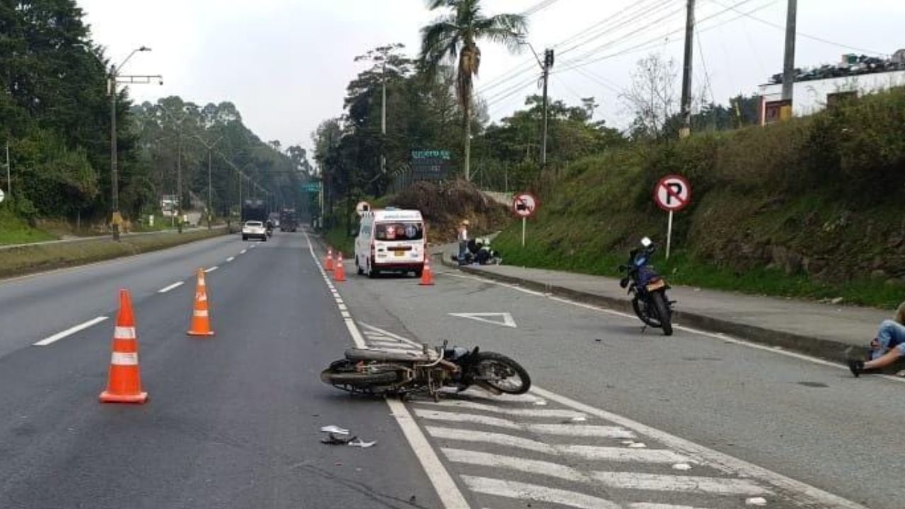 ¡Atención autopista Medellín-Bogotá! Accidente restringe el paso en Guarne, sector Romeral