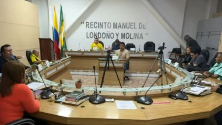 ¡Chao, Concejo! Edil de Girardota renunció y dijo que su salida no tiene nada que ver con el "chicharrón" de la Procuraduría