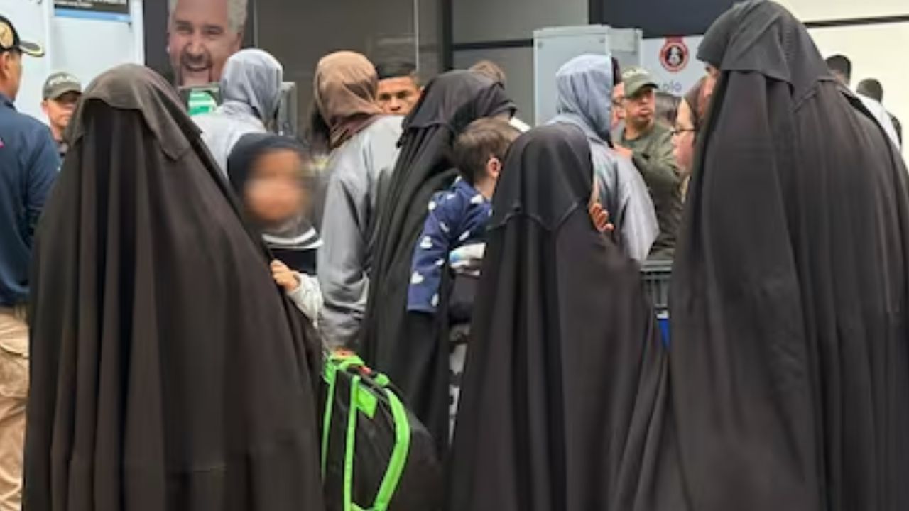 VIDEO: ¡Directo a EE. UU.! Colombia saca a los de la secta Lev Tahor, ya habían rescatado a 17 niños ¡Directo a EE. UU.! Colombia saca a los de la secta Lev Tahor, ya habían rescatado a 17 niños