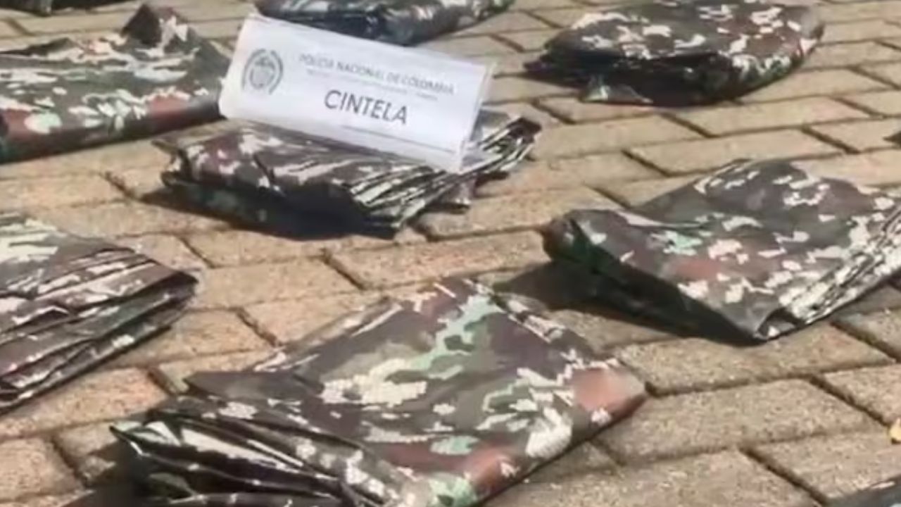 ¡Se les dañó la "guachafita"! Pillan material de guerra camuflado en paquetes en Carepa