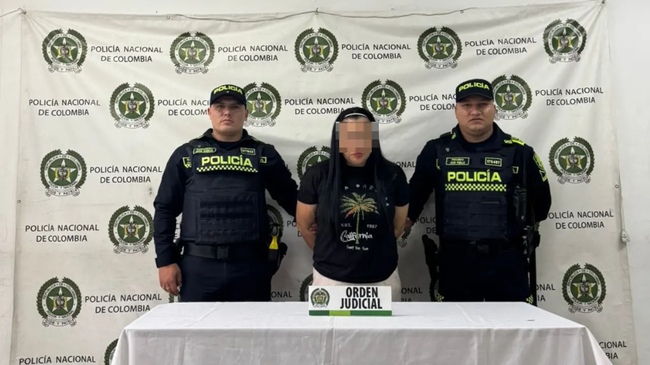 Capturan en Itagüí a mujer buscada por hurto que intentó engañar a la Policía haciéndose pasar por su hermana