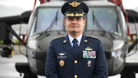 La Fuerza Aeroespacial Colombiana cambia de mando en Antioquia La Fuerza Aeroespacial Colombiana cambia de mando en Antioquia