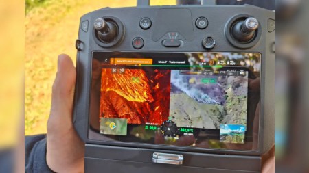 Vientos complican control total del incendio forestal en el Cerro Quitasol Vientos complican control total del incendio forestal en el Cerro Quitasol