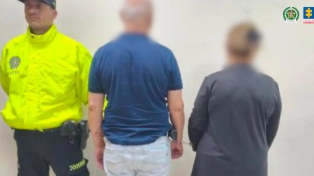 Encarcelan a mujer que habría obligado a su nieta de 15 años a sostener relaciones íntimas con adultos y grabarlas