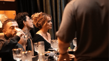 Karol G- Bichota pagó la cuenta a comensales en Provenza