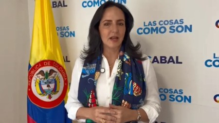 María Fernanda Cabal exige al Congreso pronunciamiento por crisis arancelaria con Ecuador