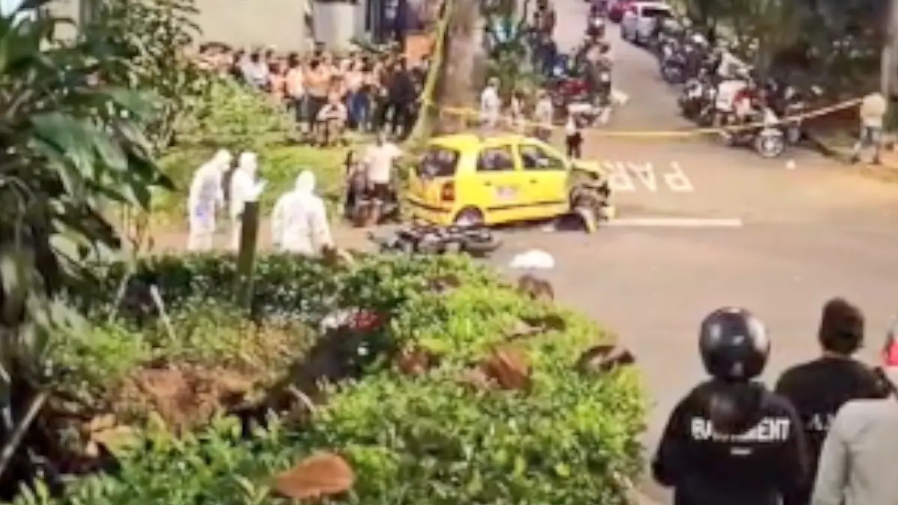 Motociclista de 17 años murió tras chocar con un taxi cerca del Parque del Ajedrez