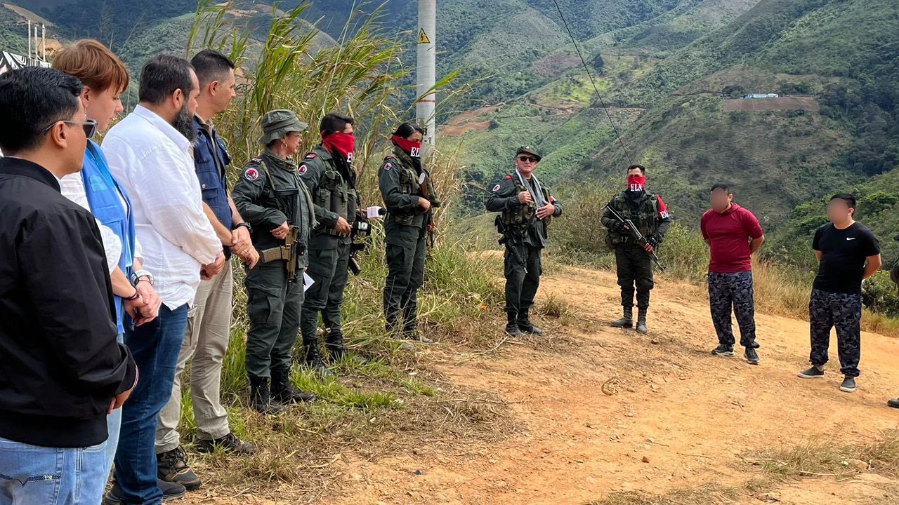 Tras 13 días, cinco policías que habían sido secuestrados por ELN recuperan la libertad PoliciasSecuestrados