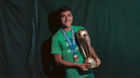 La 'joya' verdolaga sigue en casa: Rengifo renovó su contrato con Nacional