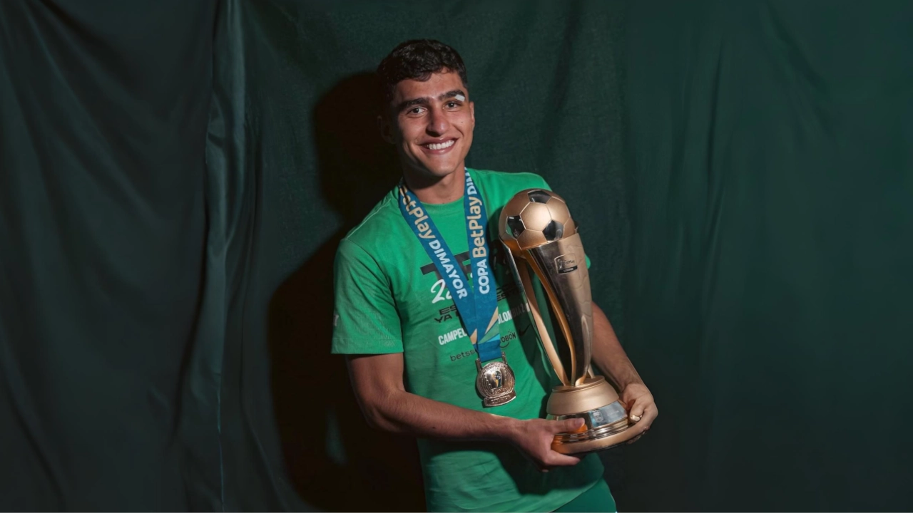 La 'joya' verdolaga sigue en casa: Rengifo renovó su contrato con Nacional