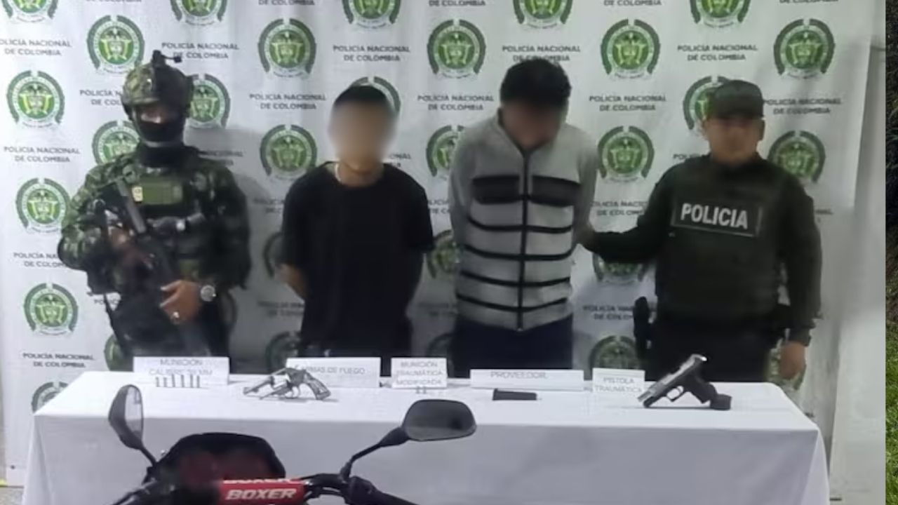 captura de dos hombres en amalfi