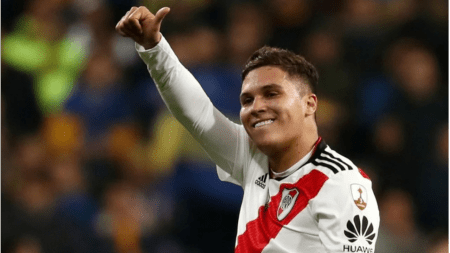 El antioqueño Juan Fernando Quinero se pone en la mira de Néstor Lorenzo para ir al mundial tras marcar la victoria de River