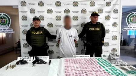Caen dos jóvenes en Betulia con armas y más de 500 dosis listas para la venta