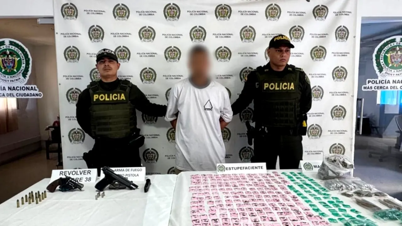 Caen dos jóvenes en Betulia con armas y más de 500 dosis listas para la venta
