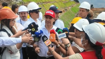 Federico Gutiérrez viaja a Estados Unidos para audiencia contra extranjero procesado por abuso en Medellín