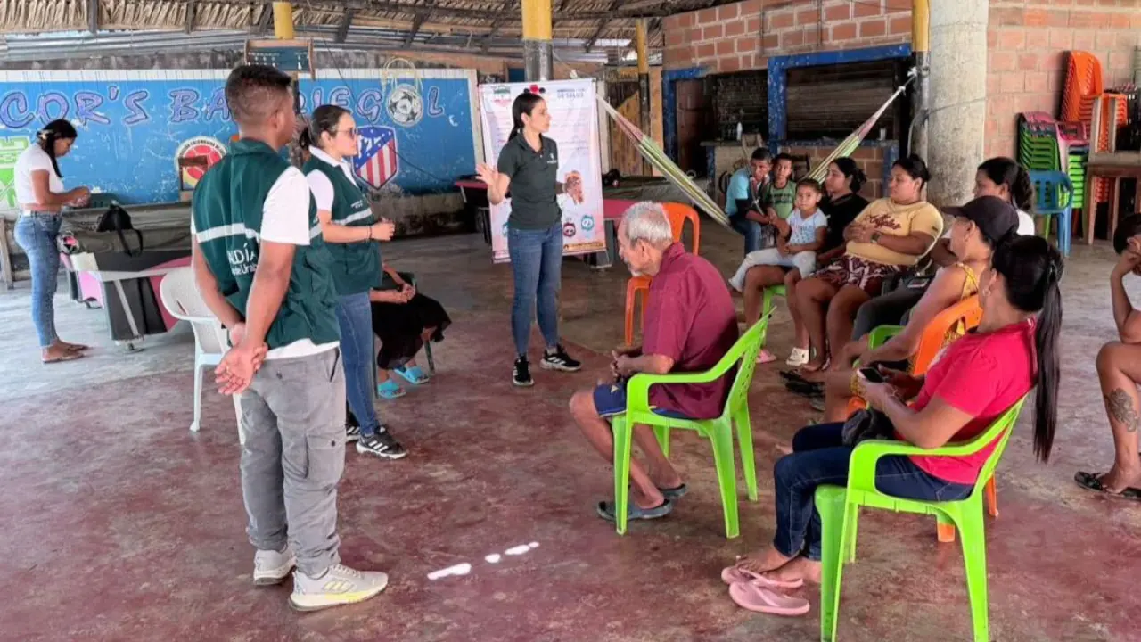 Gobernación de Antioquia continúa enviando ayuda humanitaria con medicamentos y vacunas a Urabá