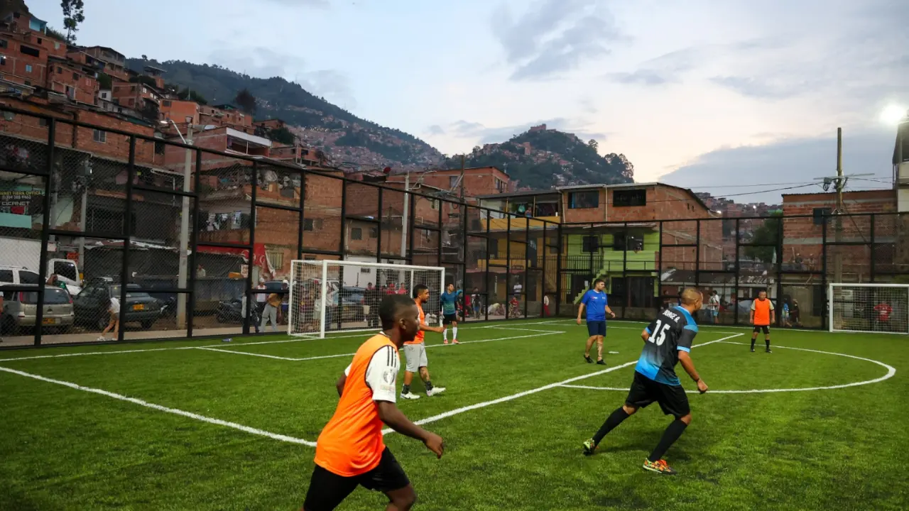 Bello estrena nueva cancha en Santa Rita y 42 mil personas ya tienen escenario renovado