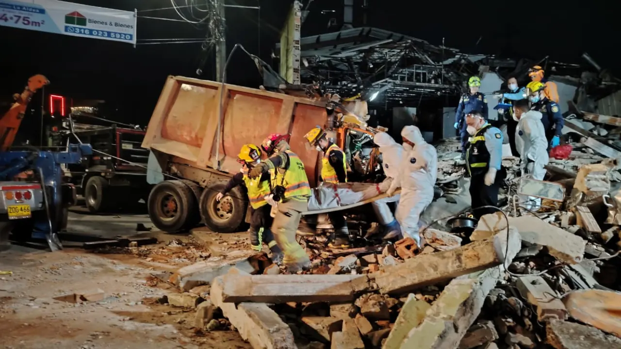 Ya fue rescatado el cadáver del conductor fallecido en accidente de La Estrella 2 Ya fue rescatado el cadáver del conductor fallecido en accidente de La Estrella