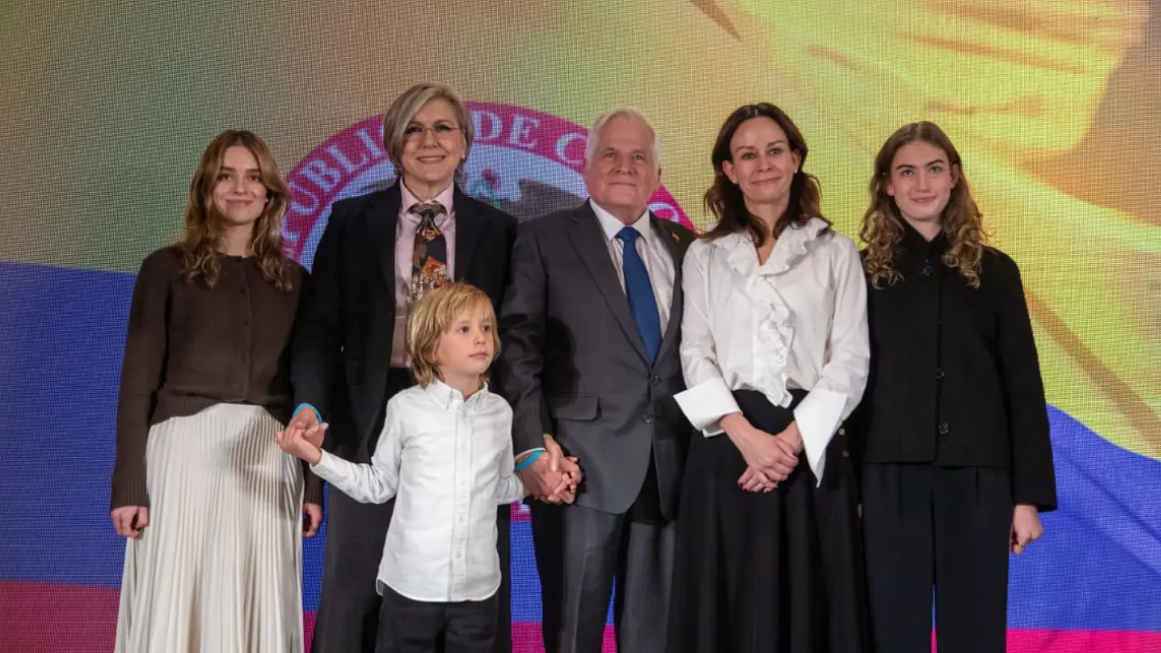 Miguel Uribe Londoño anuncia su candidatura presidencial con apoyo del Partido Demócrata Colombiano