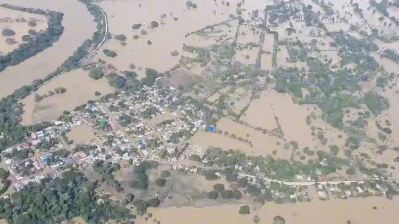 Imágenes aéreas muestran magnitud de las inundaciones en Córdoba 2 Imágenes aéreas muestran magnitud de las inundaciones en Córdoba