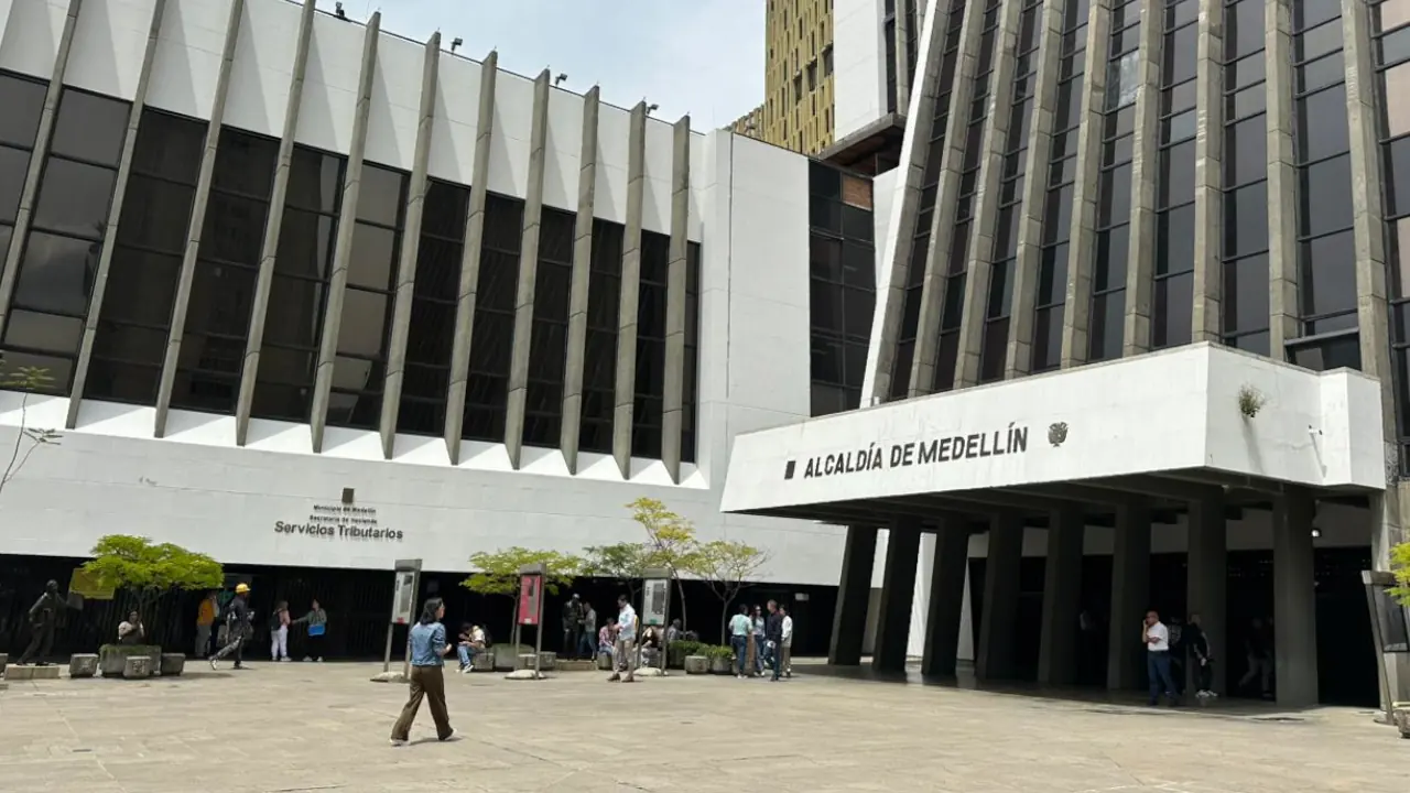 Alcaldía de Medellín abre sedes de atención ciudadana durante dos sábados para facilitar trámites de Sisbén, Catastro y Hacienda Alcaldía de Medellín abre sedes de atención ciudadana durante dos sábados para facilitar trámites de Sisbén, Catastro y Hacienda