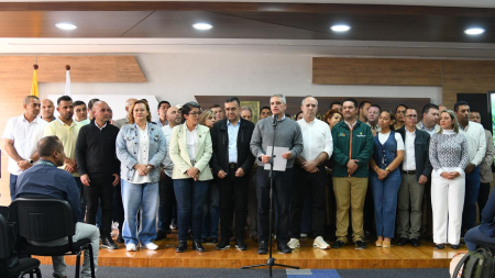 Comienza proyecto de vías en Antioquia con 634 kilómetros de pavimento