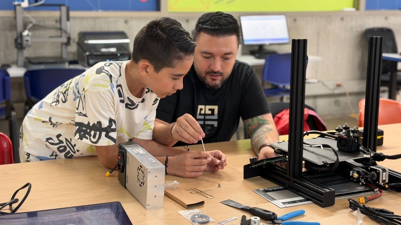 Impresión 3D, robótica y programación llegan a tres parques biblioteca con acceso gratuito