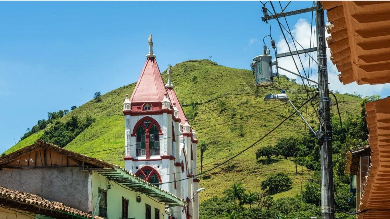 Balance de la emergencia en Santa Bárbara: 30 viviendas damnificadas por vendaval Balance de la emergencia en Santa Bárbara: 30 viviendas damnificadas por vendaval