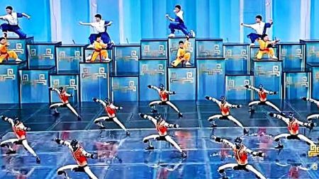 El despertar de los humanoides: China exhibe su músculo tecnológico en la televisión nacional Uribe pagina 2