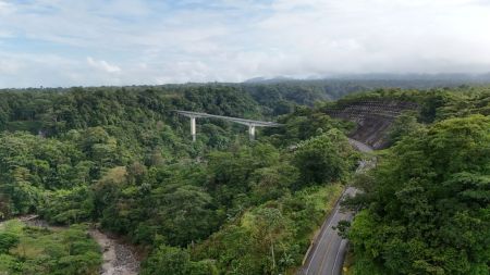 ¿Va para el Urabá antioqueño? Persisten cierres parciales en la vía A esta hora se presentan cierres parciales en vías del Urabá antioqueño