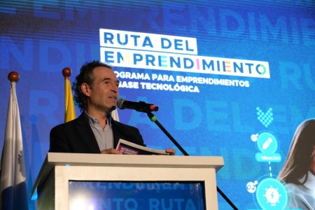 Nueva convocatoria: Medellín abre cupos para 700 empresas de base tecnológica WhatsApp Image 2026 02 17 at 7.01.42 AM