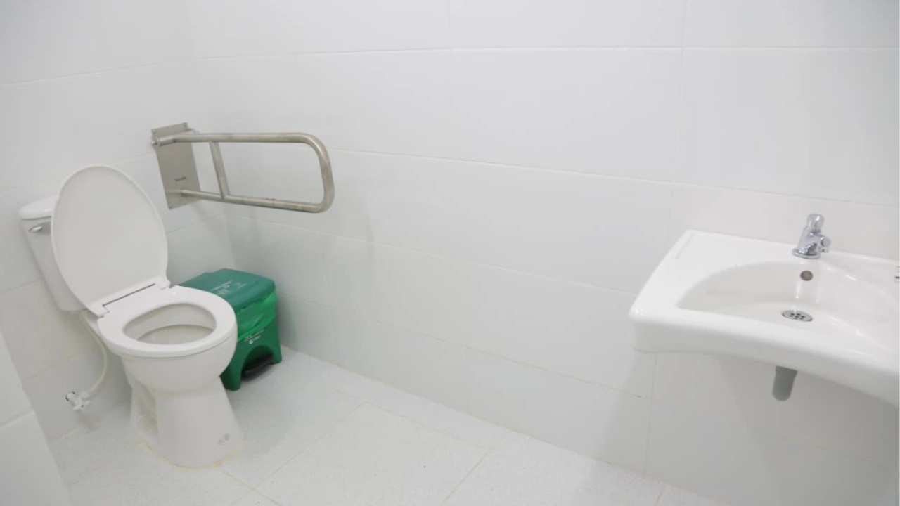 Entregan renovada institución educativa en Itagüí que beneficiará a cerca de 500 estudiantes 3 agua