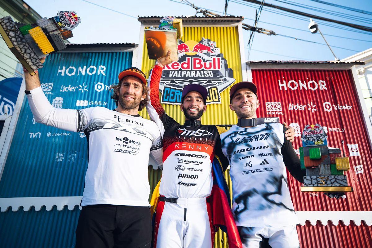 Holguín se llevó el campeonato en la carrera de descenso urbano más difícil del mundo