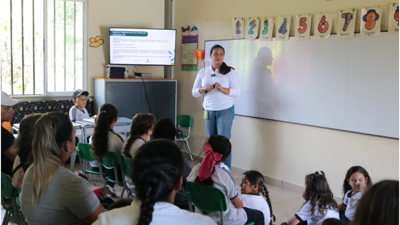 lienzo 1280 marca agua