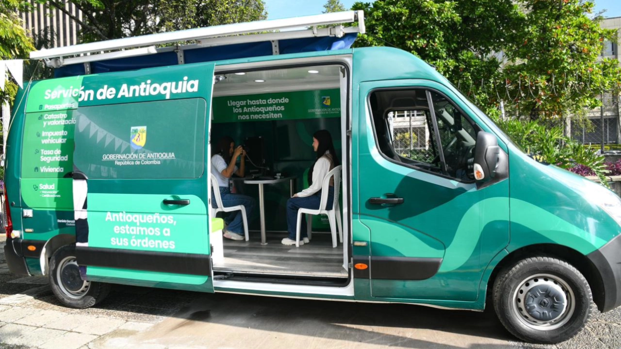 Paisaneta en Antioquia: la unidad móvil que evita viajes a Medellín para hacer trámites 1 pAISANETA 1
