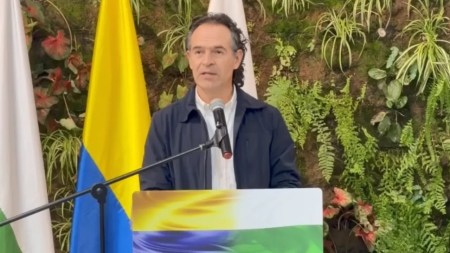 Alcalde de Medellín hace llamado a los ciudadanos para salir a votar y participar en las elecciones