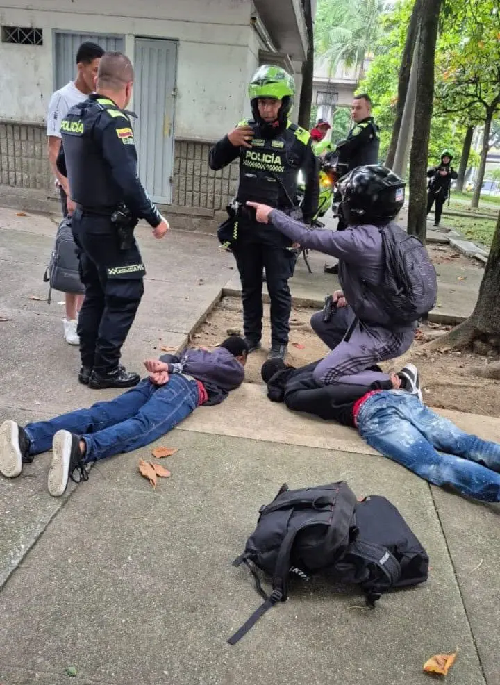 En Medellín, ciudadano se salvó de un robo gracias a un policía de civil que pasaba por el lugar