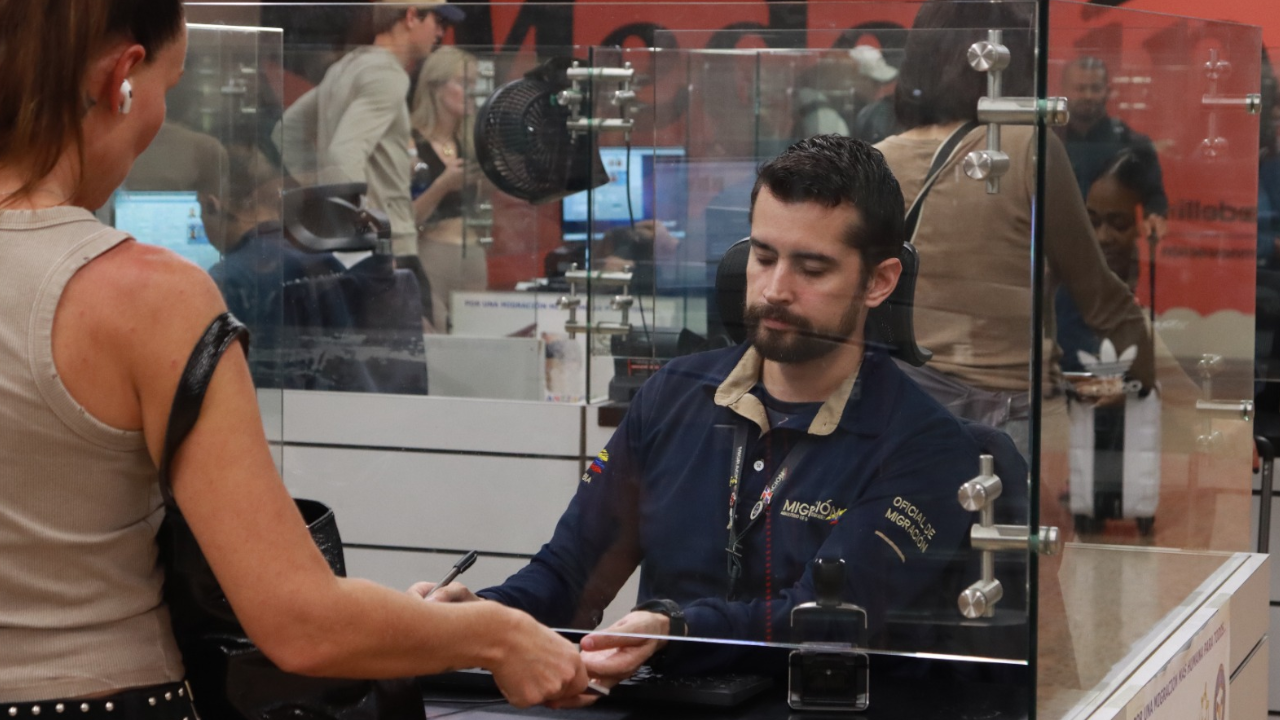 Aeropuertos Migración Colombia 