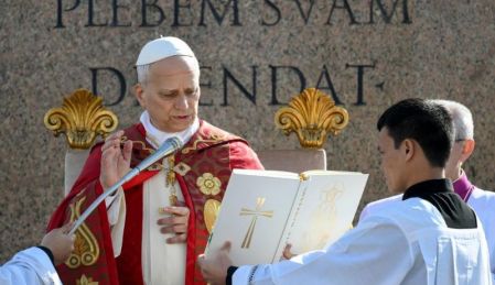 Papa León XIV pide paz y que se dejen las armas en Domingo de Ramos