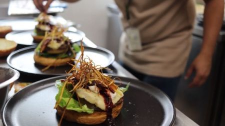 Burgerville regresa a Medellín con tres días dedicados a la cultura de la hamburguesa