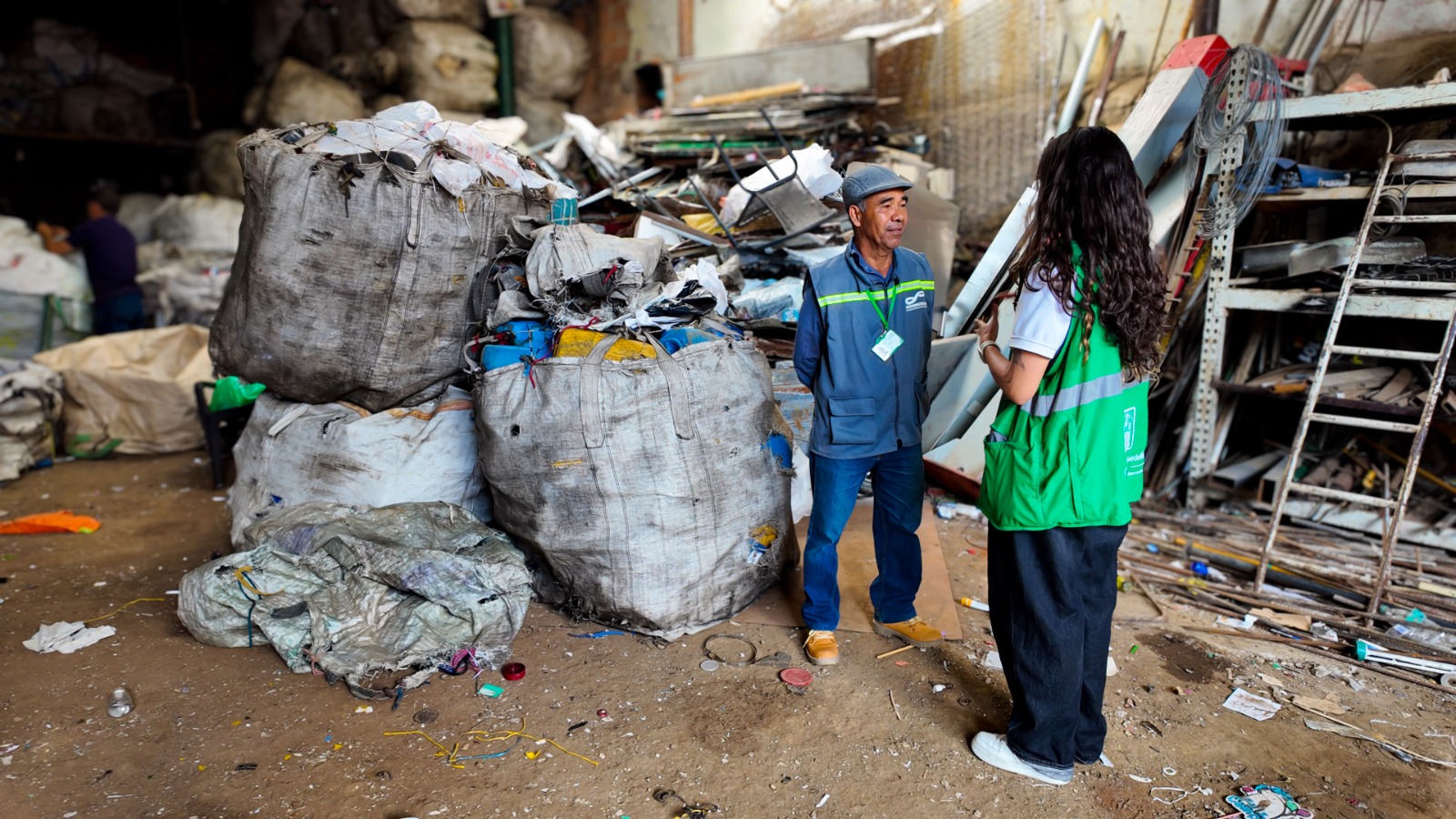 Hogares de San Antonio de Prado impulsan el trabajo de 50 recicladores con la separación de residuos