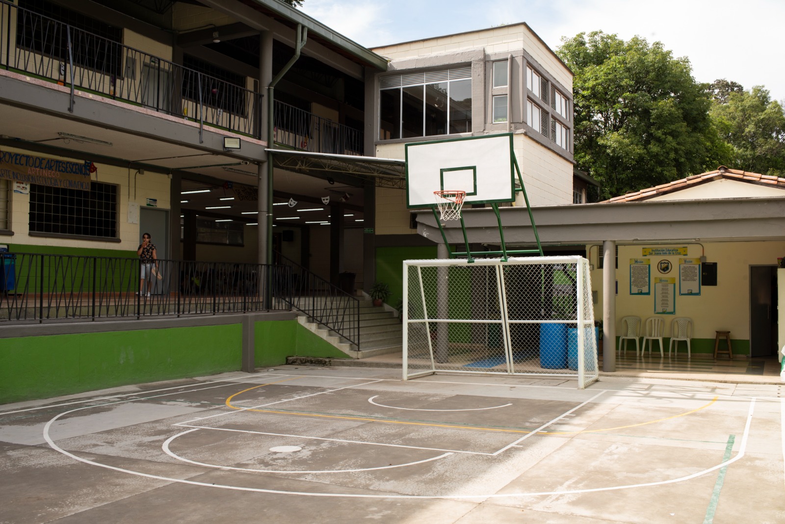 49 colegios de Medellín serán renovados con ampliación del plan de infraestructura educativa