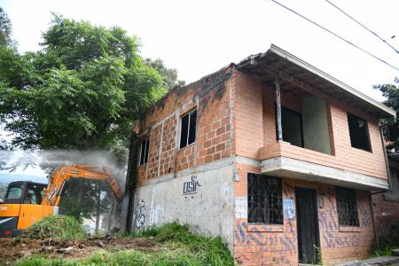 Seis casas que eran foco de inseguridad fueron demolidas en Guarne WhatsApp Image 2026 03 26 at 7.53.06 PM