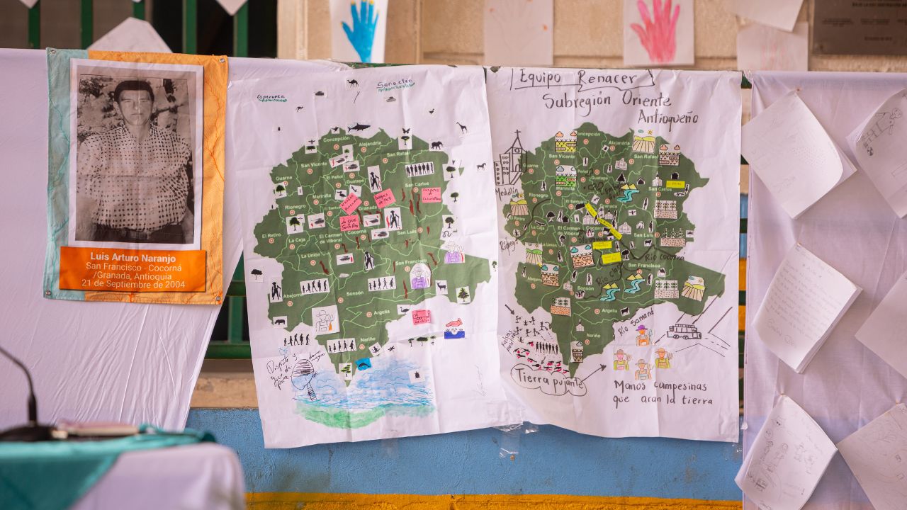 En Granada presentan libro que reúne cartas de víctimas y militares sobre los casos de “falsos positivos” en el Oriente antioqueño