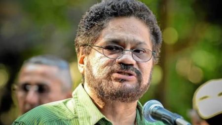 Alias “Iván Márquez” es condenado a 37 años de cárcel por el asesinato de cuatro militares en Turbo La justicia condena a alias “Iván Márquez” a 37 años de prisión por la muerte de cuatro militares en 1997