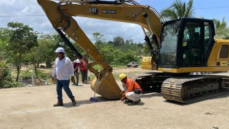 Arrancan obras para instalar puente que restablecerá la movilidad en San Juan de Urabá kath pag 13