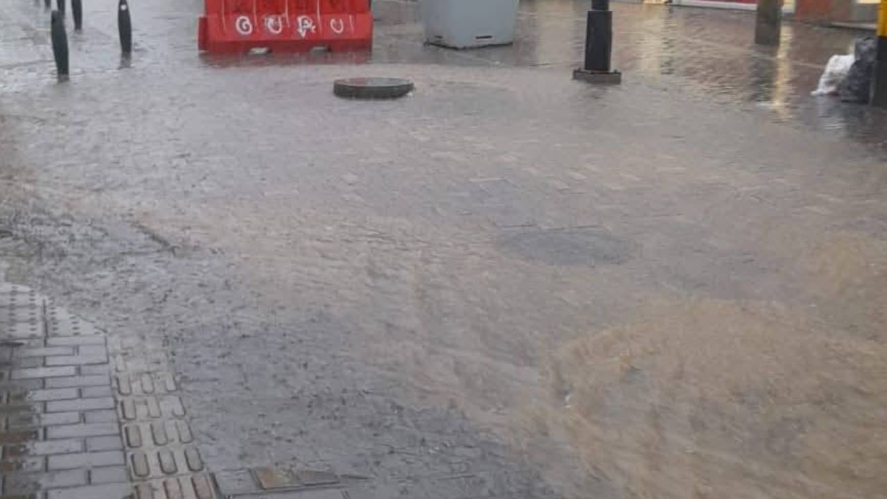 En Rionegro fuertes lluvias provocan desbordamientos de fuentes hidrícas y bloqueos viales