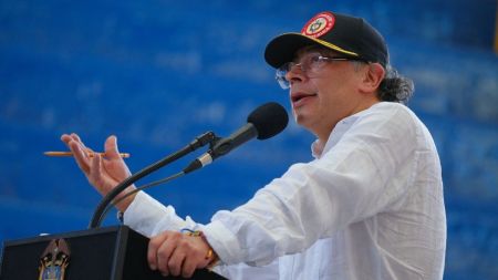 Petro hace un llamado para una movilización masiva el 1° de mayo para impulsar la Asamblea Constituyente