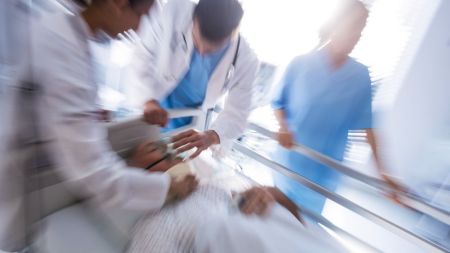 Más de 500 pacientes se encuentran "atrapados" en diferentes centros hospitalarios de Antioquia a la espera de ser trasladados